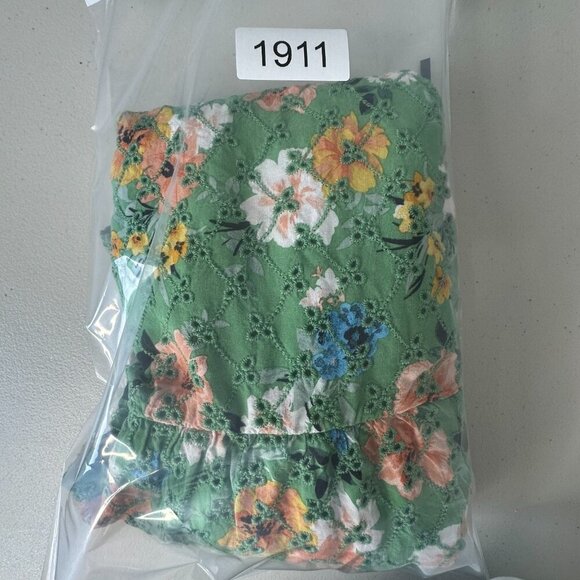 Torrid Eyelet Babydoll Top 1X Halter Green Floral Tiered - Picture 11 of 11